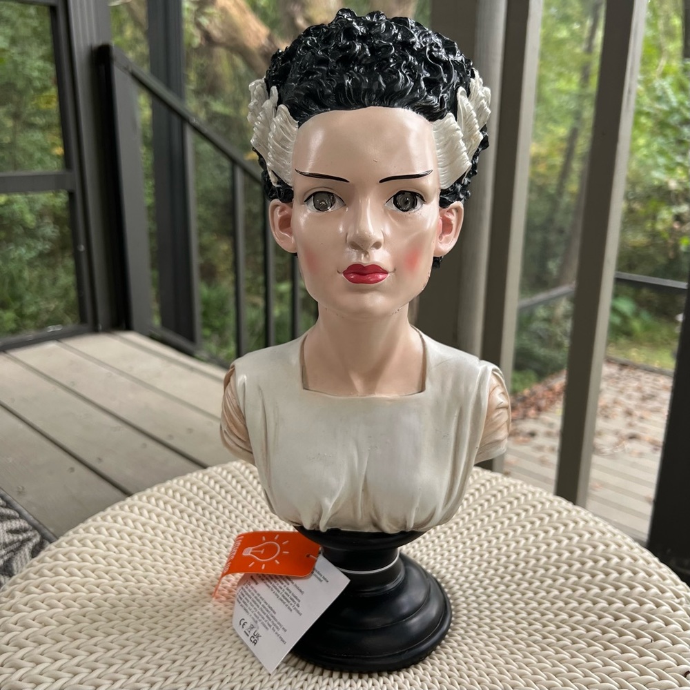 Bride of Frankenstein Bust